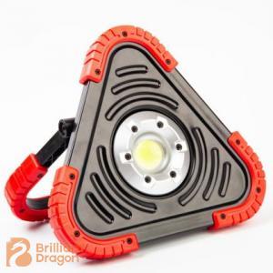 This Warning Triangle Work Light is a 6-in-1 Gadget Modern Drivers Must Have This Warning Triangle Work Light is a 6-in-1 Gadget Modern Drivers Must Have
